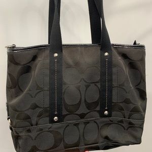 Coach purse tote with crossbody strap